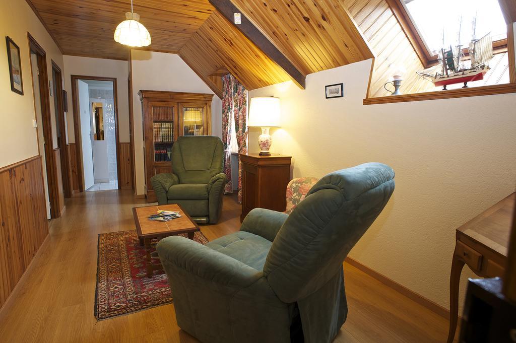 Chambres D'Hotes Les Sageais Baguer-Morvan Rum bild